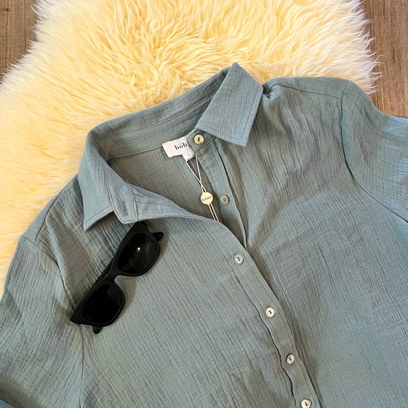 bohme Tops - NWT Bohme Button Front Sage Top Sz L